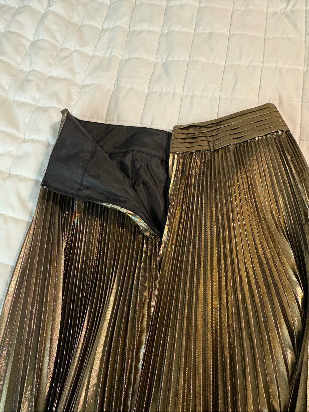 SATURDAY KATE SPADE Lightbeam Pleated Skirt Metallic Gold Midi Skirt - Picture 8 of 8
